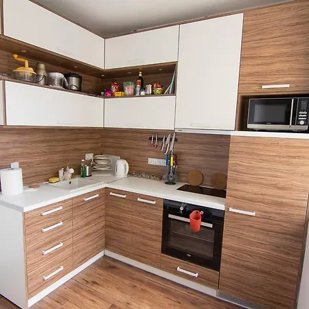 Sunshine Apartment *